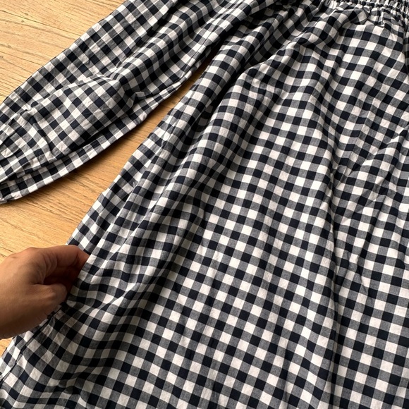 Abercrombie & Fitch gingham off-the-shoulder shift dress - Picture 3 of 3